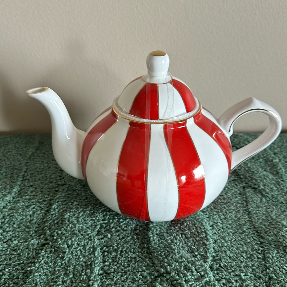 COPY - Grace Teaware Holiday Teapot Red & White Stripe NEW